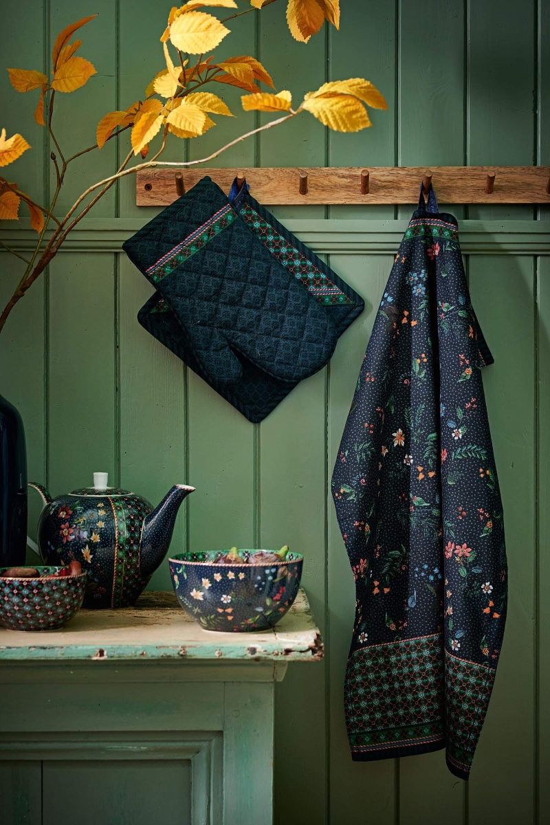 Pot Holder Square Berry Blues Blue