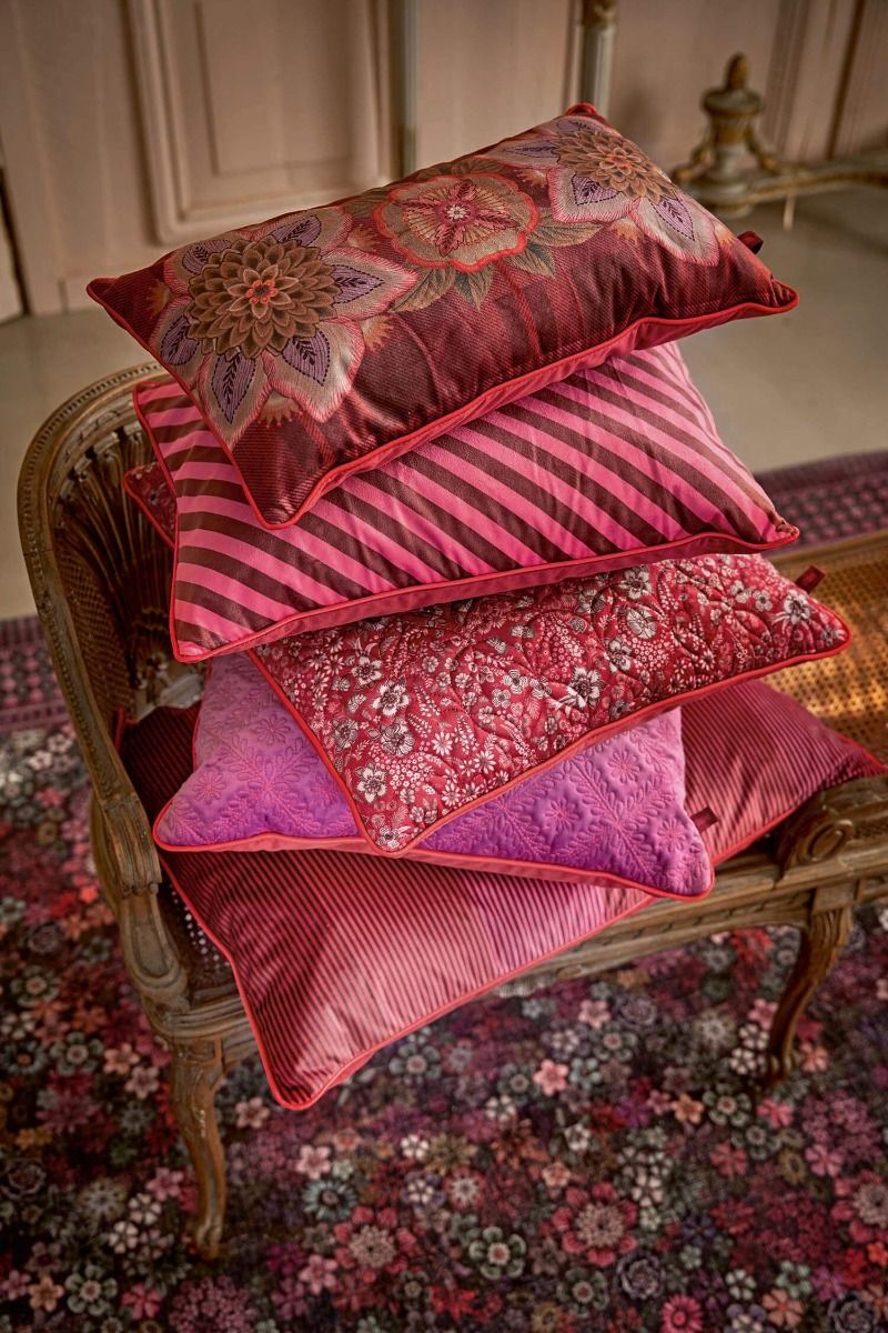 Cushion Quilted Daisy Dreams Red