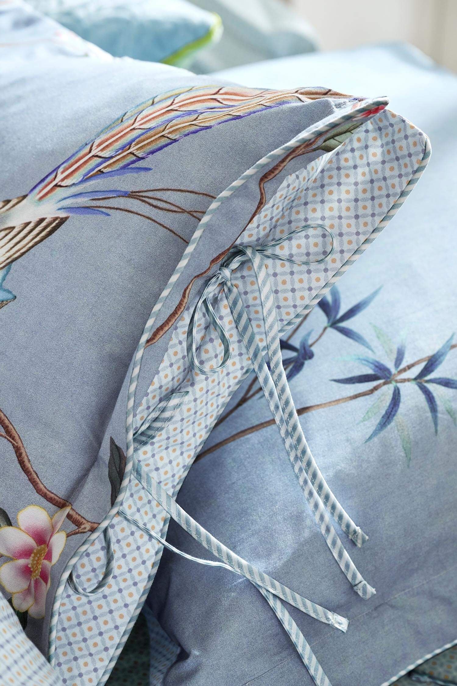 Cushion Bamboo Blossom Light Blue