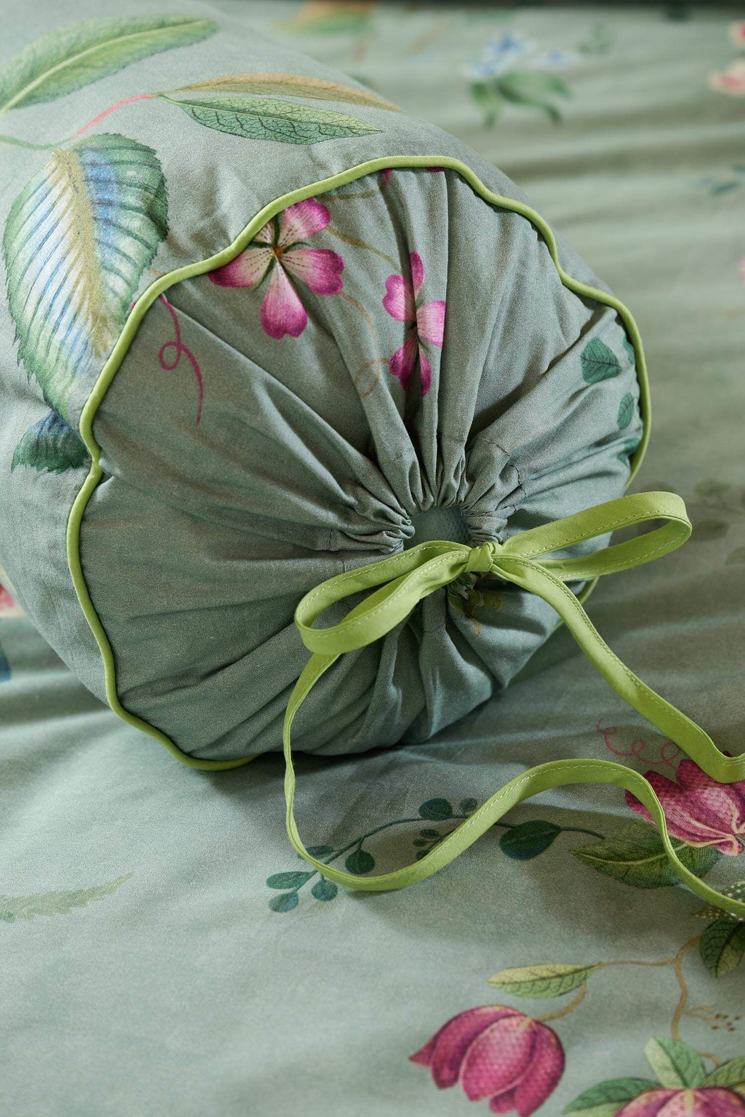 Roll Cushion Everbloom Green
