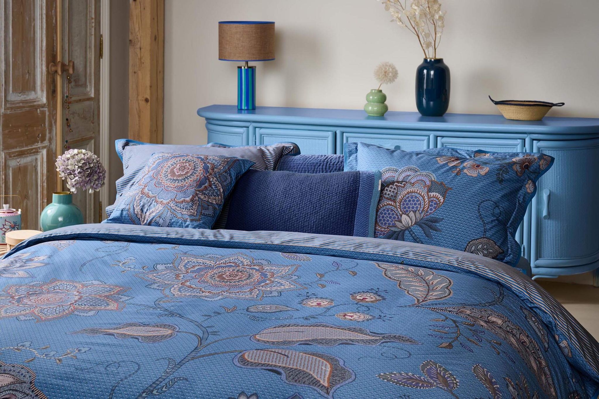 Cushion Mumbai Night Blue