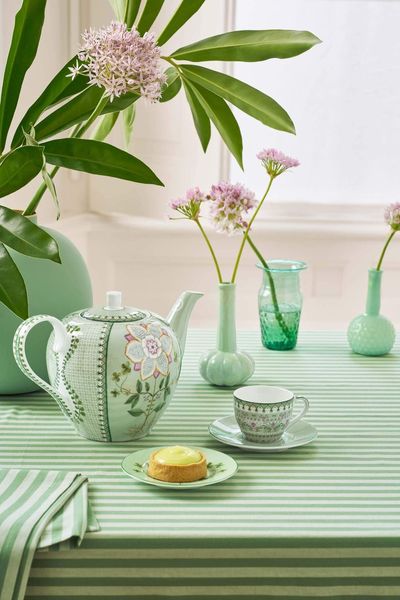 Espresso Cup and Saucer Lily&Lotus Moon Delight Light Green