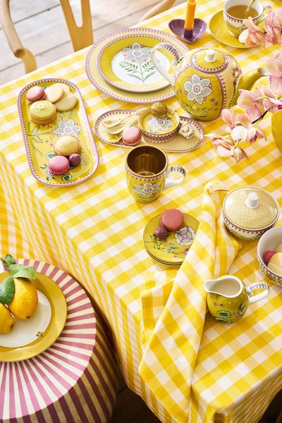 Table Cloth Check Yellow