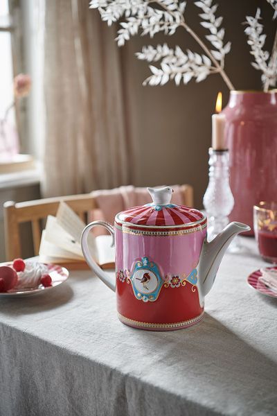 Teapot Large Love Birds Medallion Red-Pink