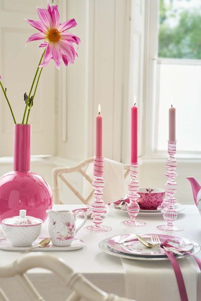 Candle Holder Glass Swirl Pink 20cm